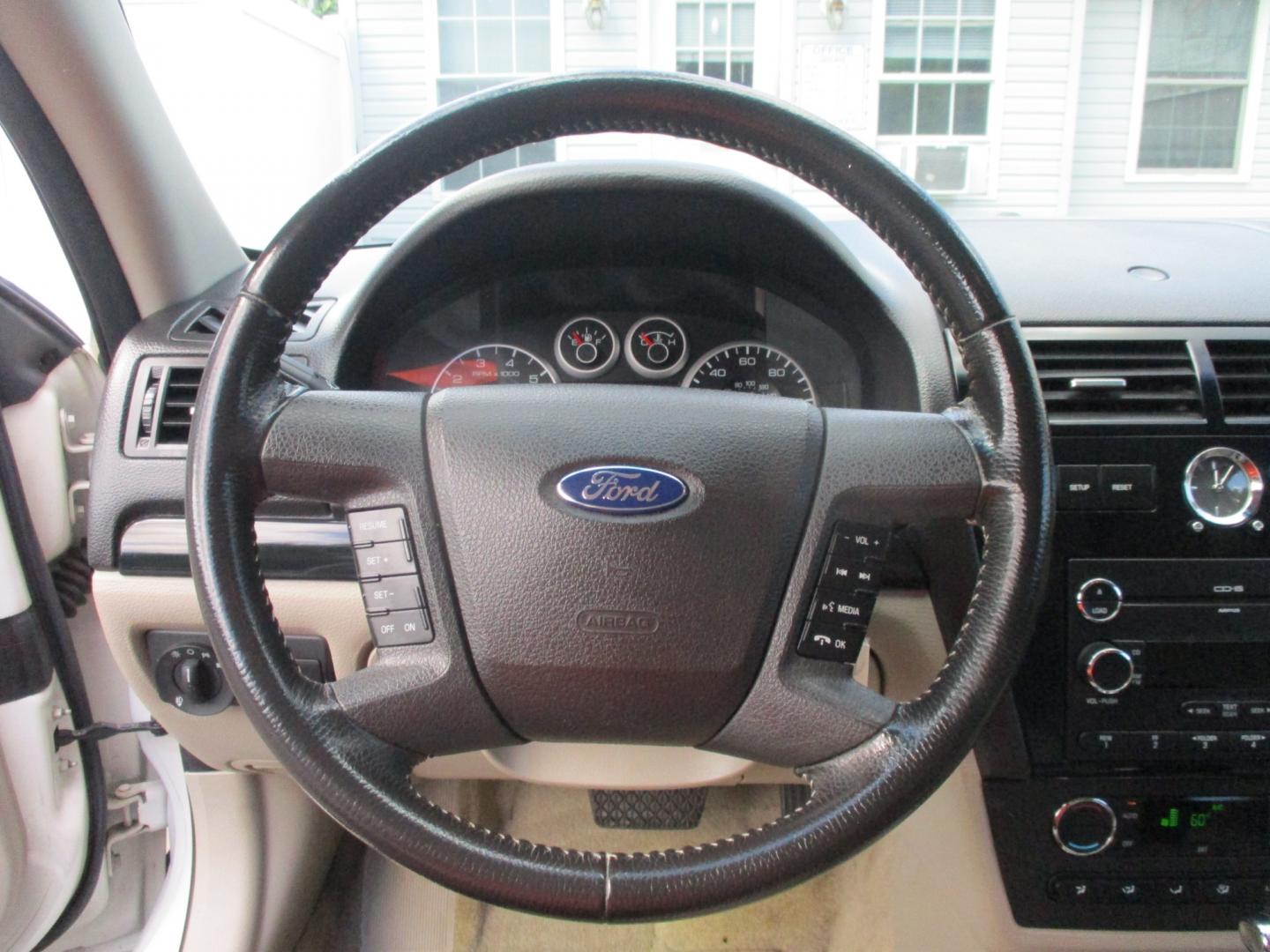 2008 WHITE Ford Fusion (3FAHP08Z38R) , AUTOMATIC transmission, located at 540a Delsea Drive, Sewell, NJ, 08080, (856) 589-6888, 39.752560, -75.111206 - Photo#20